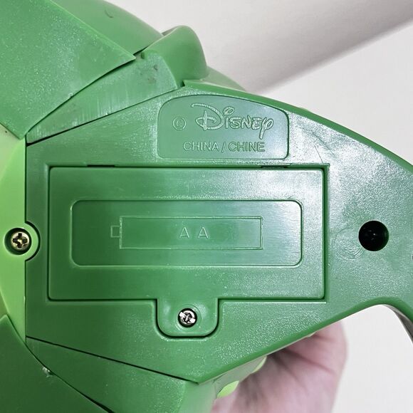 Disney Peter Pan Neverland Crocodile Tick Tock Alarm Clock 10" - Picture 13 of 14